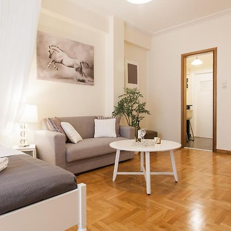 Athenian Home By Livin Urbban מראה חיצוני תמונה