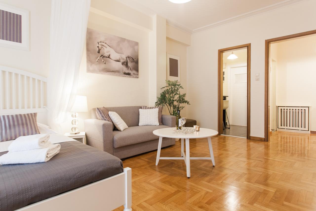 Athenian Home By Livin Urbban מראה חיצוני תמונה